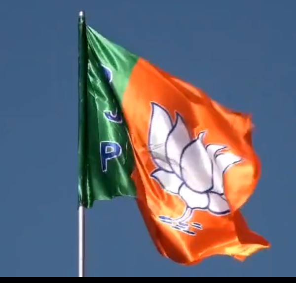 बड़ी खबर…!भाजपा के आठ विधायकों की टिकट पर लटकी तलवार !आंतरिक सर्वे में गिरते लोकप्रियता के ग्राफ से चर्चाओं का बाजार गर्म,